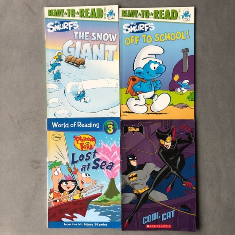 Set of 4 ~ Leveled Readers ~ Smurfs Batman